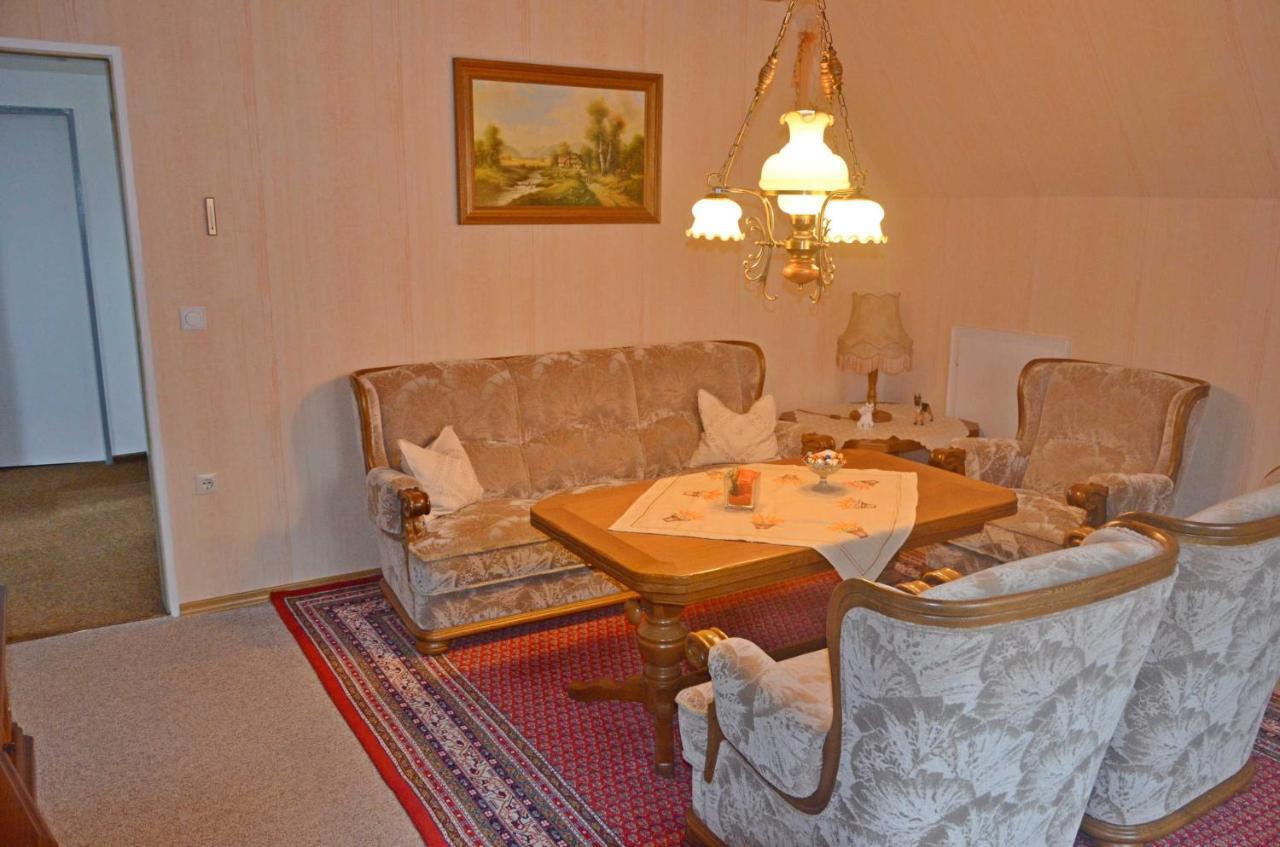 Ferienwohnung Kleinhaus, 95008 라우더펜 외부 사진