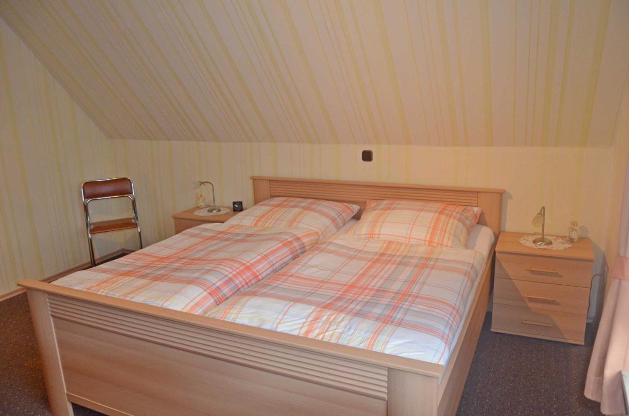 Ferienwohnung Kleinhaus, 95008 라우더펜 외부 사진
